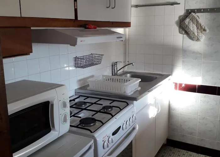 Mf N 8 Apartamento Cazaubon